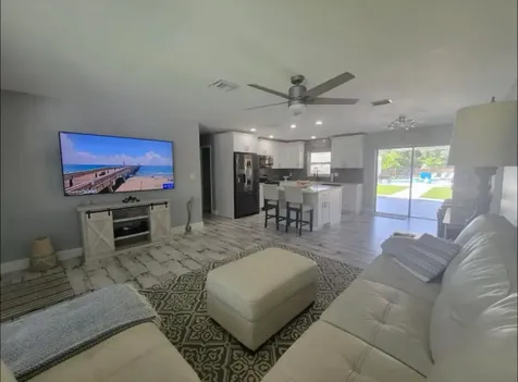 270 NW 36th Street Boca Raton FL 33431