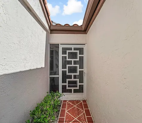 6459 Mill Pointe Circle Delray Beach FL 33484