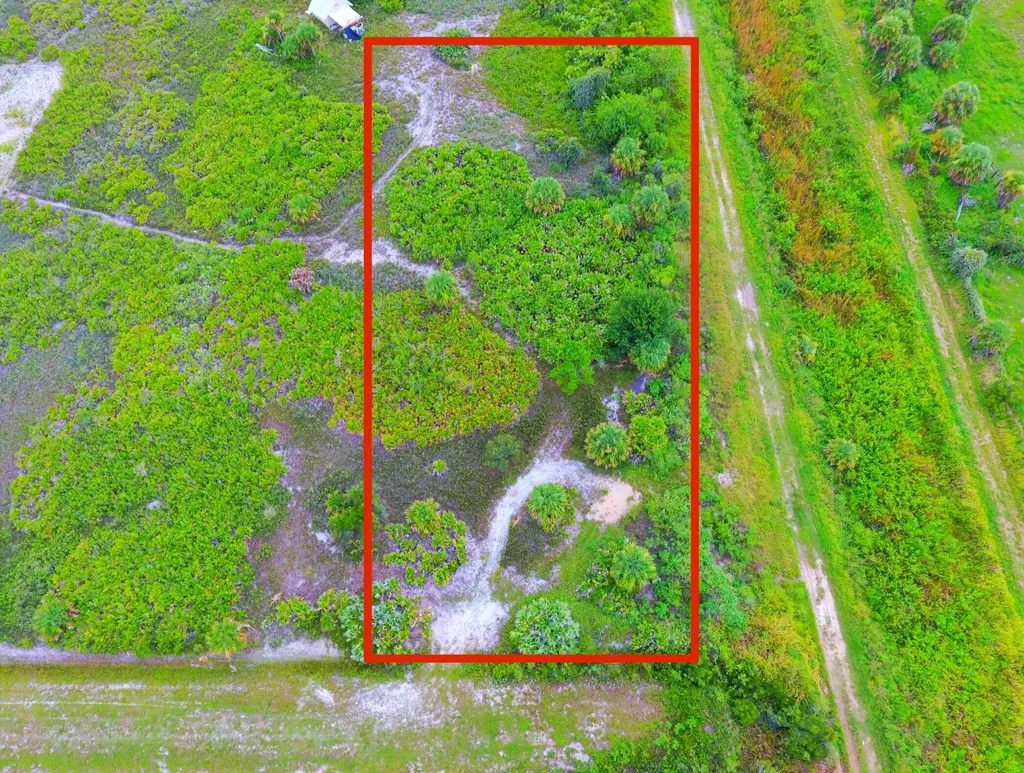 21594 NW 282nd Street Okeechobee FL 34972