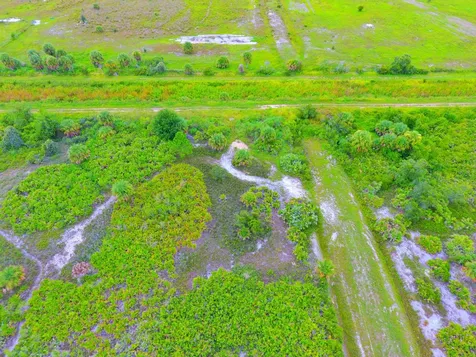 21594 NW 282nd Street Okeechobee FL 34972