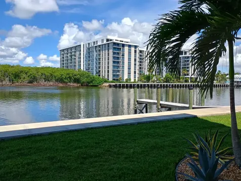 5520 N Ocean Boulevard Ocean Ridge FL 33435