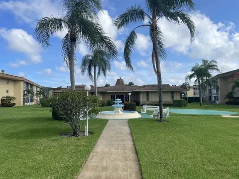 555 Purdy Lane Palm Springs FL 33461