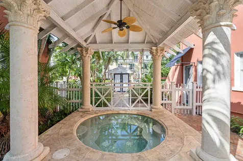 102 SE 7th Avenue Delray Beach FL 33483