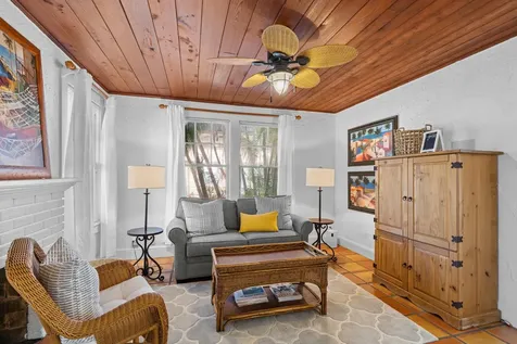 102 SE 7th Avenue Delray Beach FL 33483