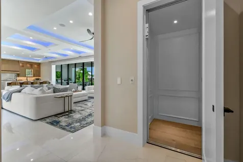 1060 Fairview Lane Singer Island FL 33404