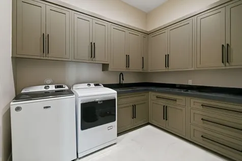 1060 Fairview Lane Singer Island FL 33404