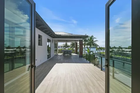 1060 Fairview Lane Singer Island FL 33404