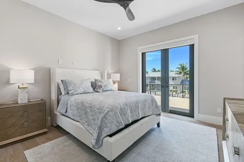1060 Fairview Lane Singer Island FL 33404
