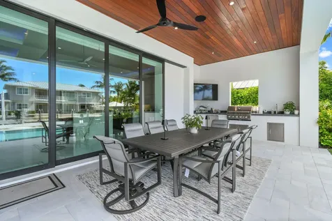 1060 Fairview Lane Singer Island FL 33404