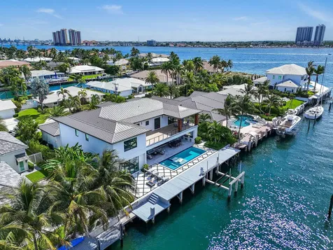 1060 Fairview Lane Singer Island FL 33404