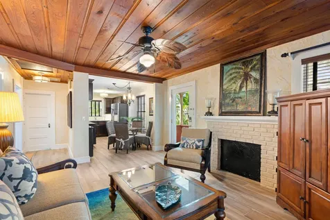 102 SE 7th Avenue Delray Beach FL 33483