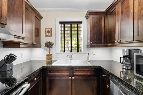 102 SE 7th Avenue Delray Beach FL 33483
