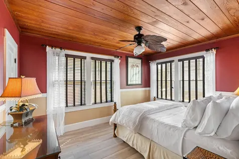 102 SE 7th Avenue Delray Beach FL 33483