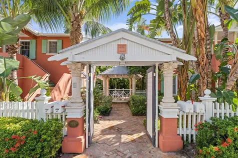 102 SE 7th Avenue Delray Beach FL 33483
