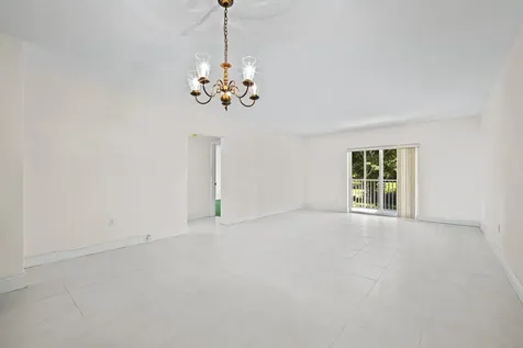 200 E Royal Palm Road Boca Raton FL 33432