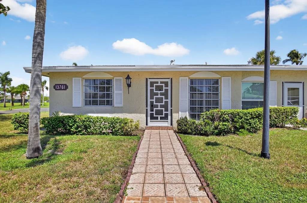 13761 Flora Place Delray Beach FL 33484