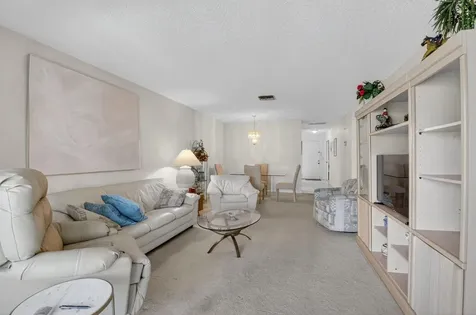 13761 Flora Place Delray Beach FL 33484