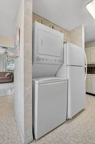 13761 Flora Place Delray Beach FL 33484