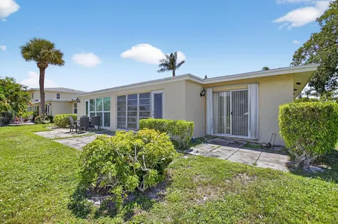 13761 Flora Place Delray Beach FL 33484