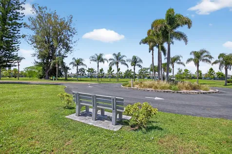 13761 Flora Place Delray Beach FL 33484