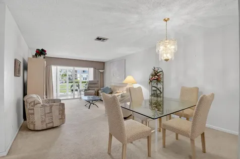 13761 Flora Place Delray Beach FL 33484