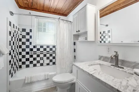 102 SE 7th Avenue Delray Beach FL 33483