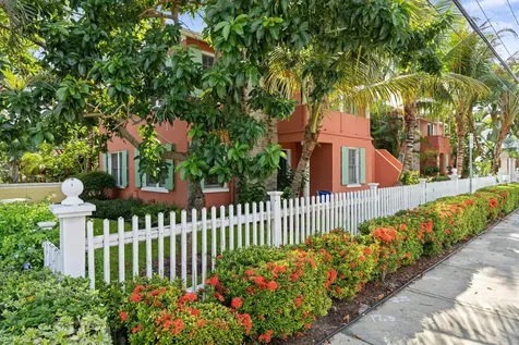 102 SE 7th Avenue Delray Beach FL 33483