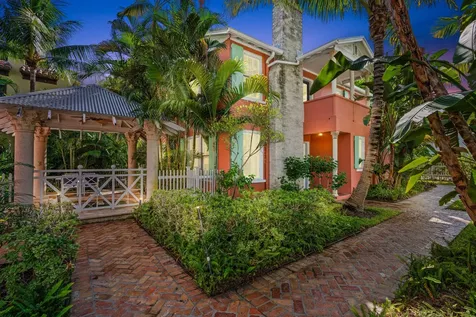102 SE 7th Avenue Delray Beach FL 33483