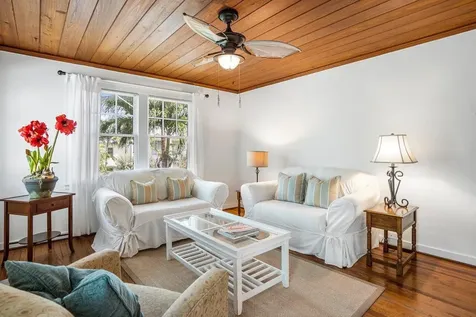 102 SE 7th Avenue Delray Beach FL 33483