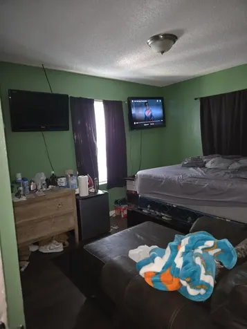 1633 W 28th Street Riviera Beach FL 33404