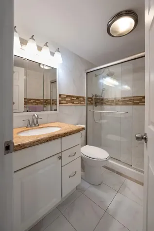 360 Grantham E Deerfield Beach FL 33442