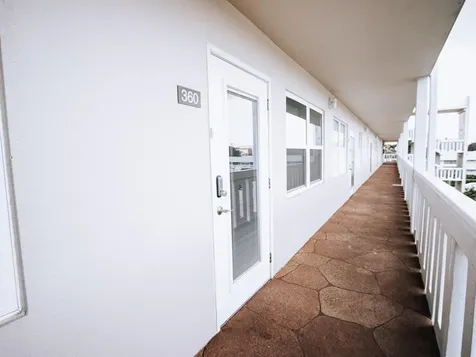 360 Grantham E Deerfield Beach FL 33442