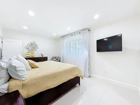 2601 Ne 18th Street Pompano Beach FL 33062