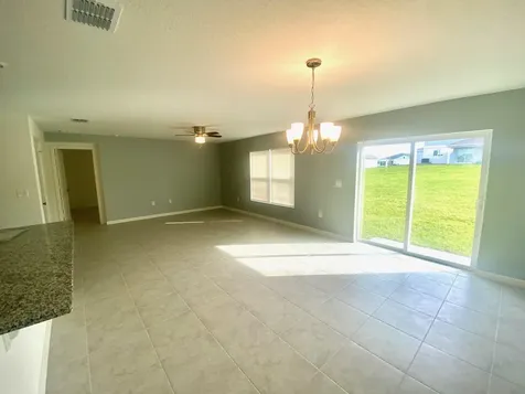 2460 Begonia Street Mascotte FL 34753