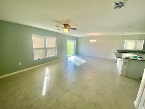 2460 Begonia Street Mascotte FL 34753