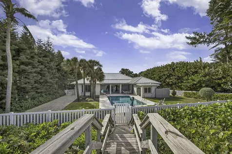 77 N Beach Road Jupiter Island FL 33455