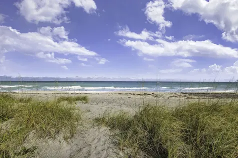 77 N Beach Road Jupiter Island FL 33455