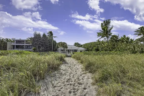 77 N Beach Road Jupiter Island FL 33455