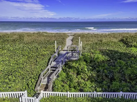 77 N Beach Road Jupiter Island FL 33455