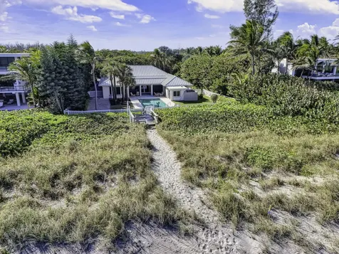 77 N Beach Road Jupiter Island FL 33455