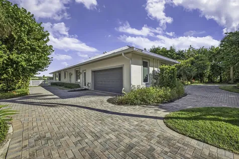 77 N Beach Road Jupiter Island FL 33455