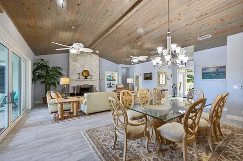 77 N Beach Road Jupiter Island FL 33455