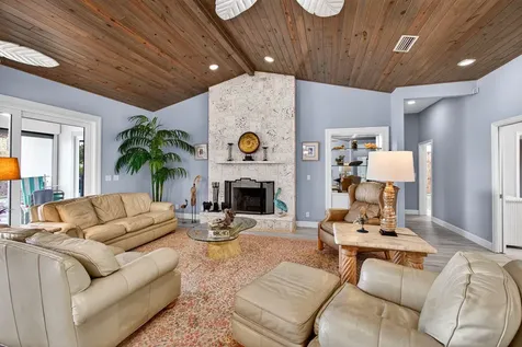 77 N Beach Road Jupiter Island FL 33455