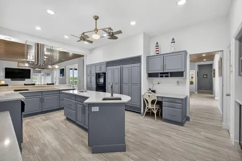77 N Beach Road Jupiter Island FL 33455