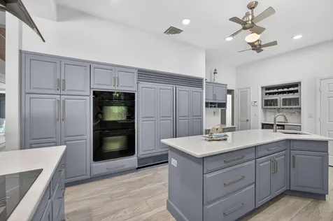 77 N Beach Road Jupiter Island FL 33455