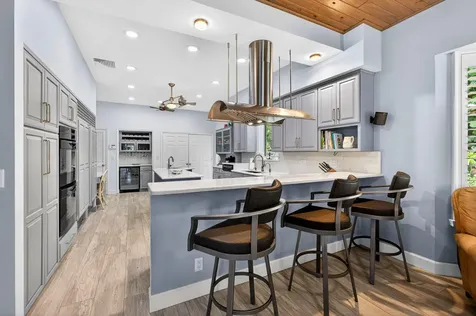 77 N Beach Road Jupiter Island FL 33455