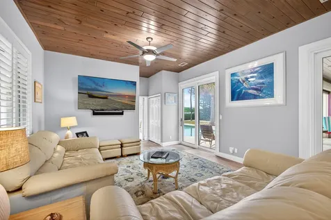77 N Beach Road Jupiter Island FL 33455