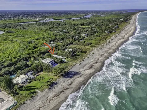 77 N Beach Road Jupiter Island FL 33455