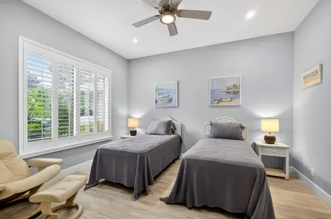 77 N Beach Road Jupiter Island FL 33455