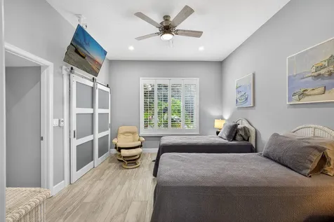 77 N Beach Road Jupiter Island FL 33455
